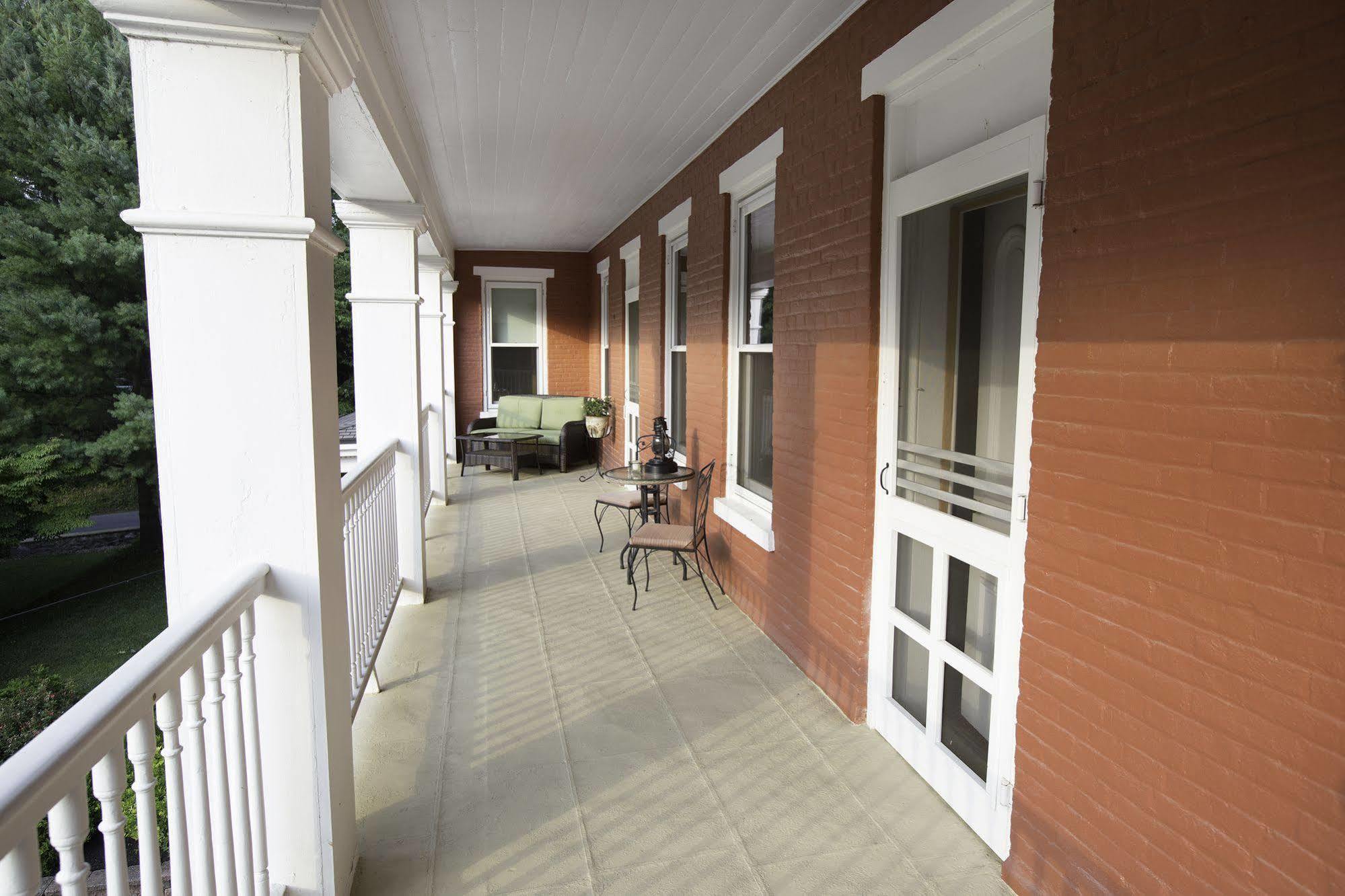 Bed and Breakfast Hollinger House Lancaster Esterno foto